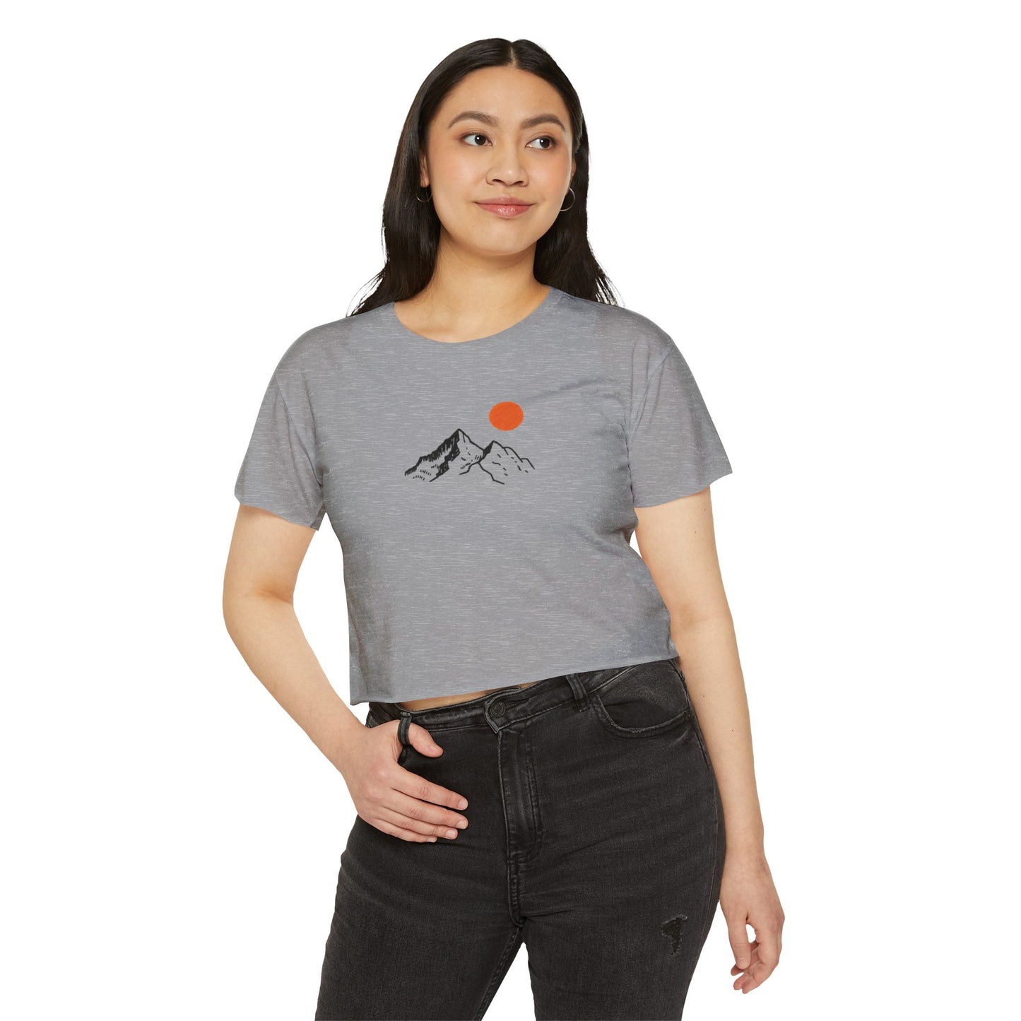 Sommerhit Crop Top – Berge & Sonne Design