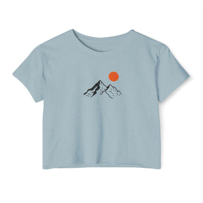 Sommerhit Crop Top – Berge & Sonne Design
