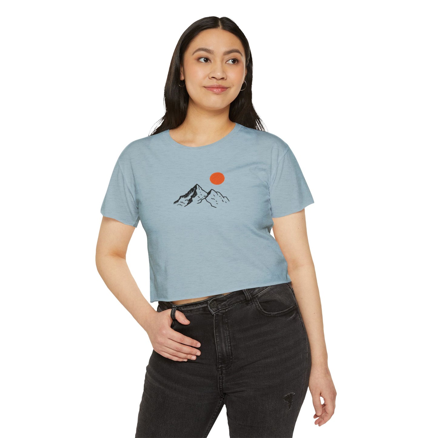 Sommerhit Crop Top – Berge & Sonne Design