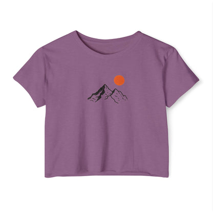 Sommerhit Crop Top – Berge & Sonne Design